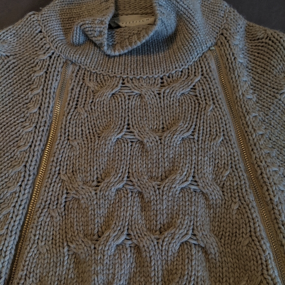 LoveStitch Oversized Sweater - Picture 4 of 4